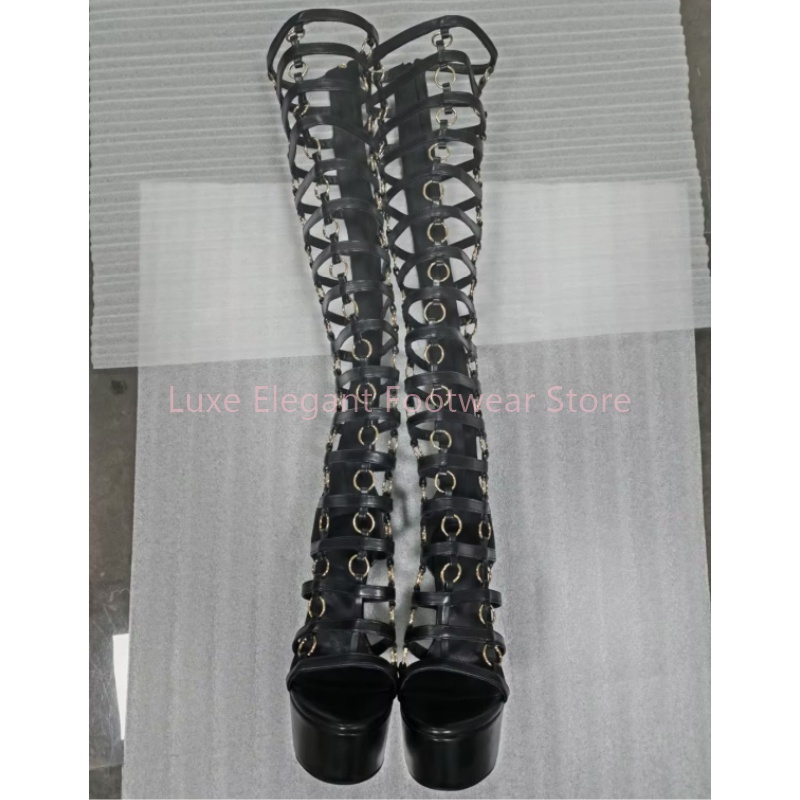 Women Fashion Rings - Black Metal Ring Back Zipper Platform