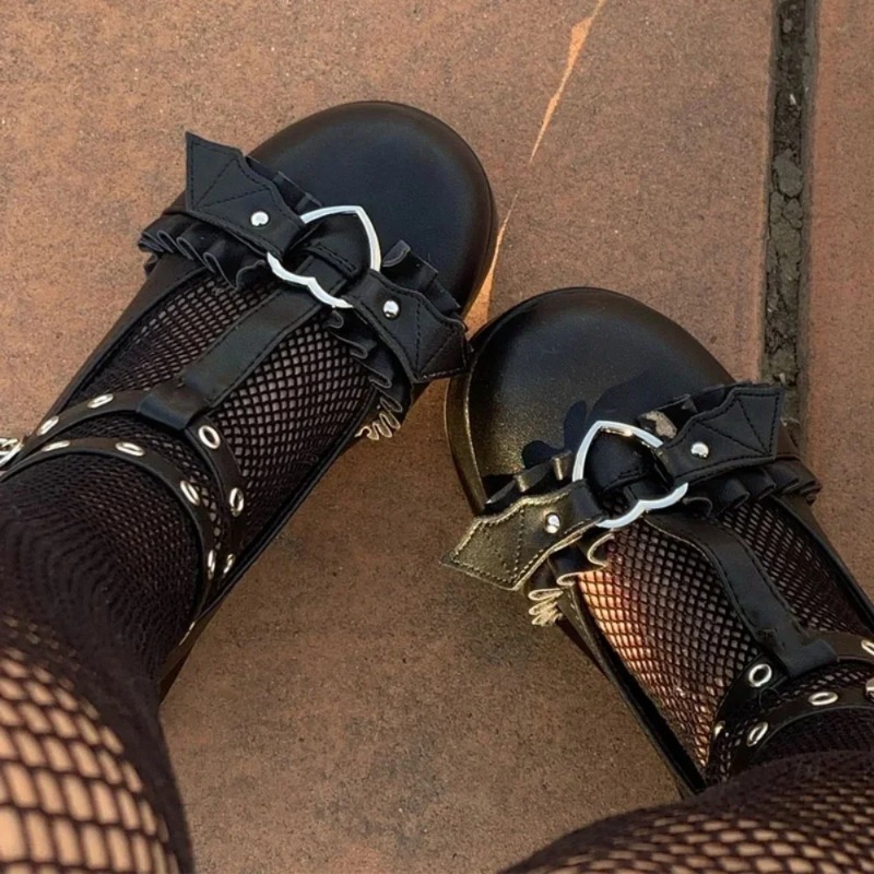 New Sweet Heart Buckle Wedges  - Women Fashion Store 评论和价格