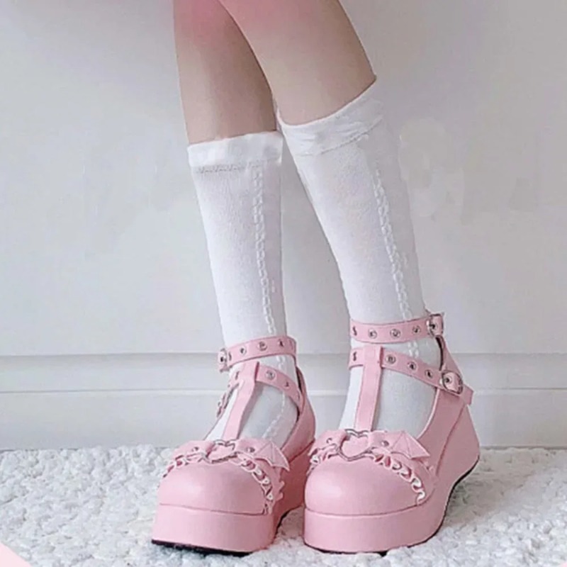 New Sweet Heart Buckle Wedges  - Women Fashion Store 评论和价格
