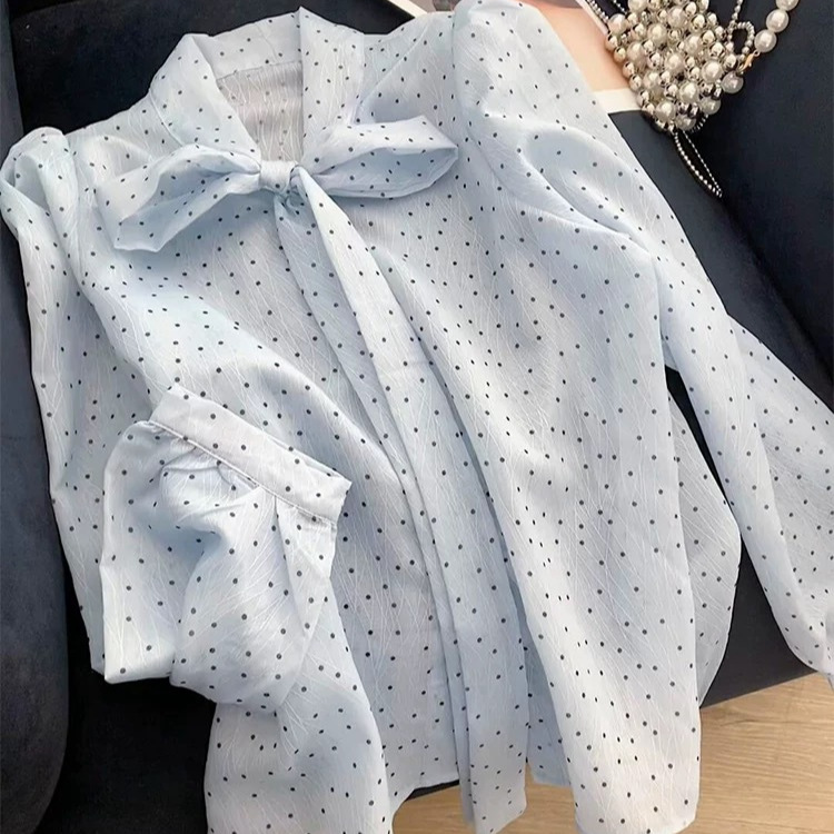 Light Blue Tiny Black Polka Do - Puff Sleeve Blouse 评论和价格